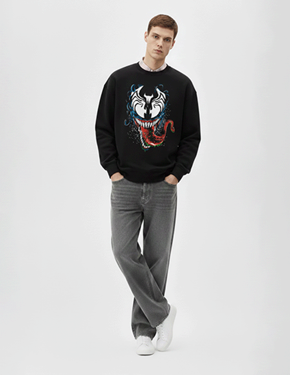Venom Graphic Oversized Sweatshirt
